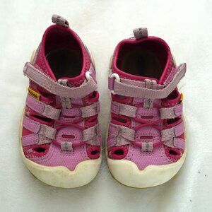 KEEN Newport‎ H2 Pink Waterproof Outdoor Kids Sandals 5